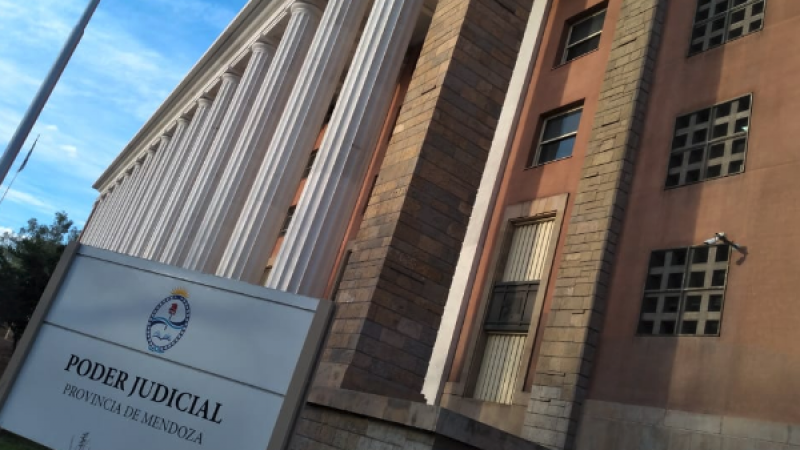 La Justicia prohibió difundir datos de la chica de 14 que llevó un arma a la escuela
